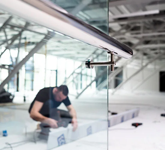 Casselberry, FL highly skilled glass repair technicians